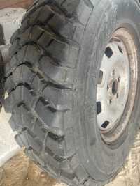 Opona terenowa 215/80 R 15