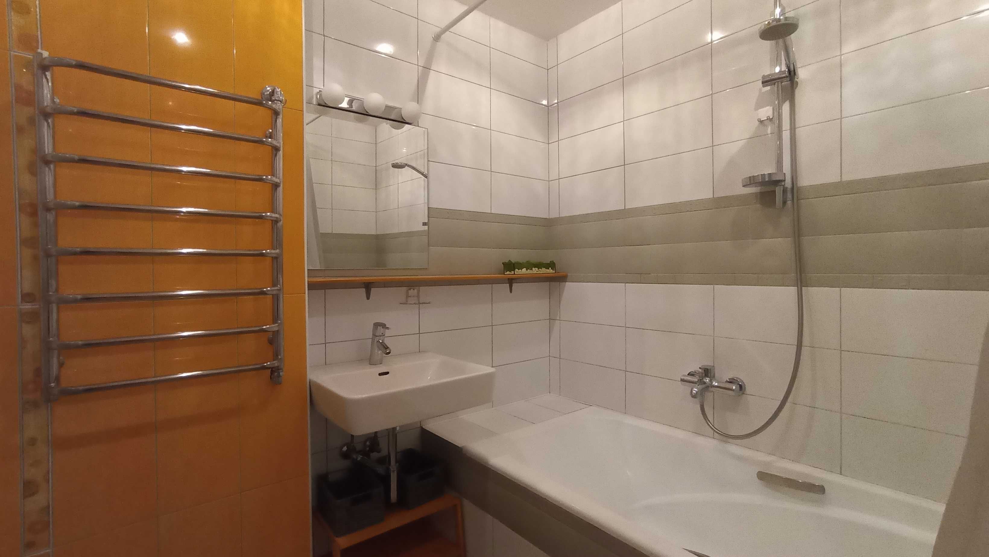 Без% Укриття 3к 98 м2 Амосова, 4 Протасів Яр, паркомісце, pet-friendly