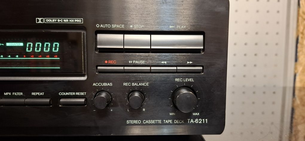 Magnetofon kasetowy Onkyo, TA-6211.