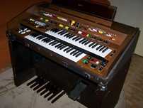 Organy YAMAHA ELECTONE
model C 605 — P