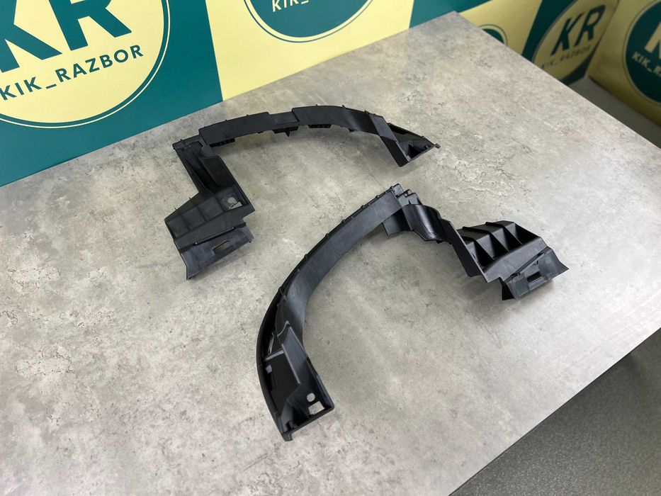 Кріплення вихлопної труби рест. - AUDI A4 ( B9 ) 2019