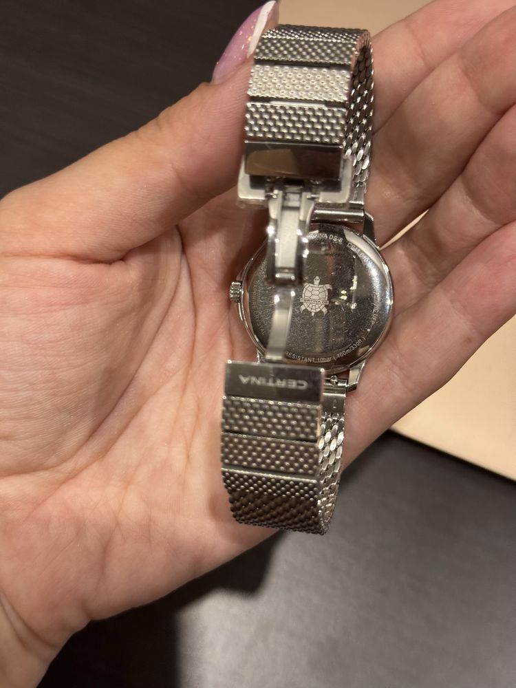 Жіночий швейцарський годинник Certina