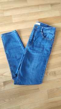Nowe spodnie jeans damskie Reser