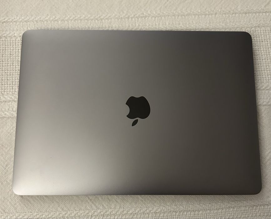 McBook Air I5 16GB 500GB