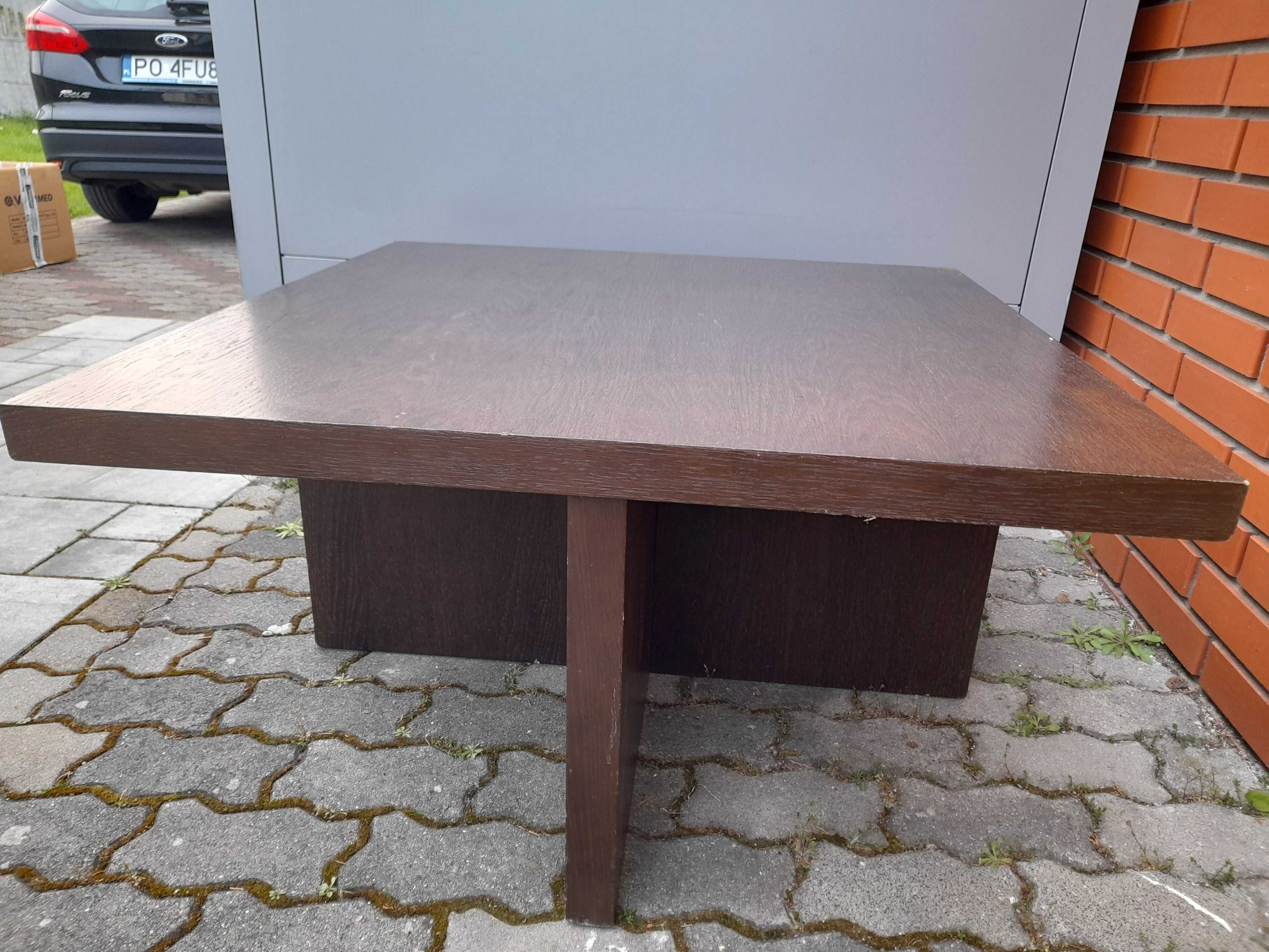 Bardzo solidny stolik kawowy; blat 90x90cm, wys.49 cm gr. blatu,  4 cm