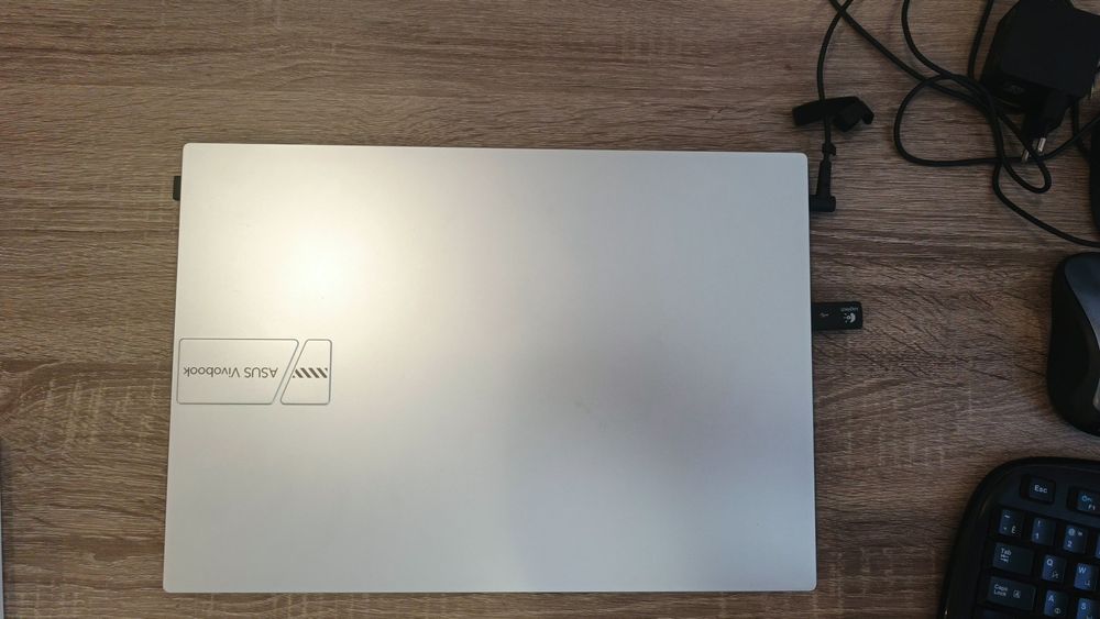 Vivabook Asus 16