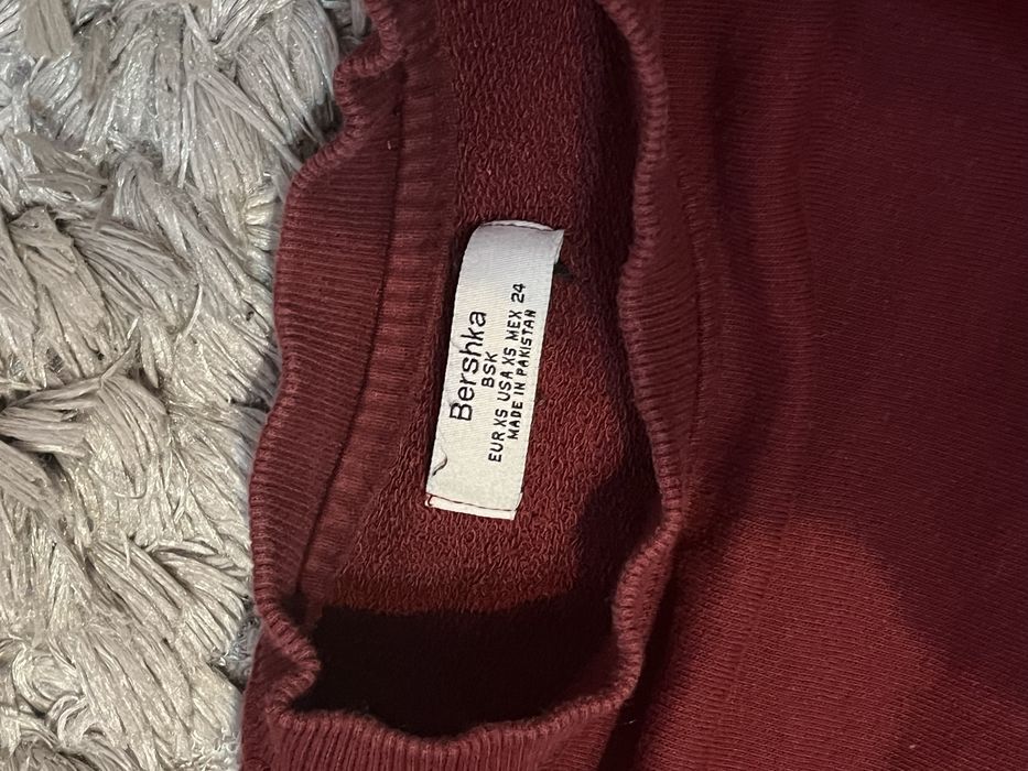 Bordowa czerwona bluza bershka