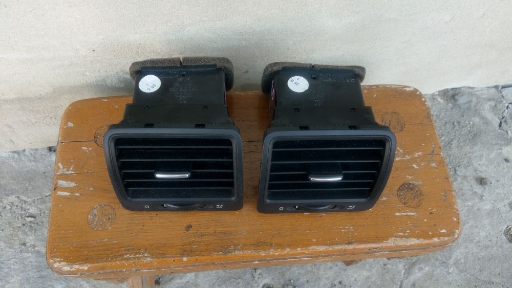 Kratka nawiewu lewa prawa kierowcy wentylacyjna VW Golf V 5 Jetta