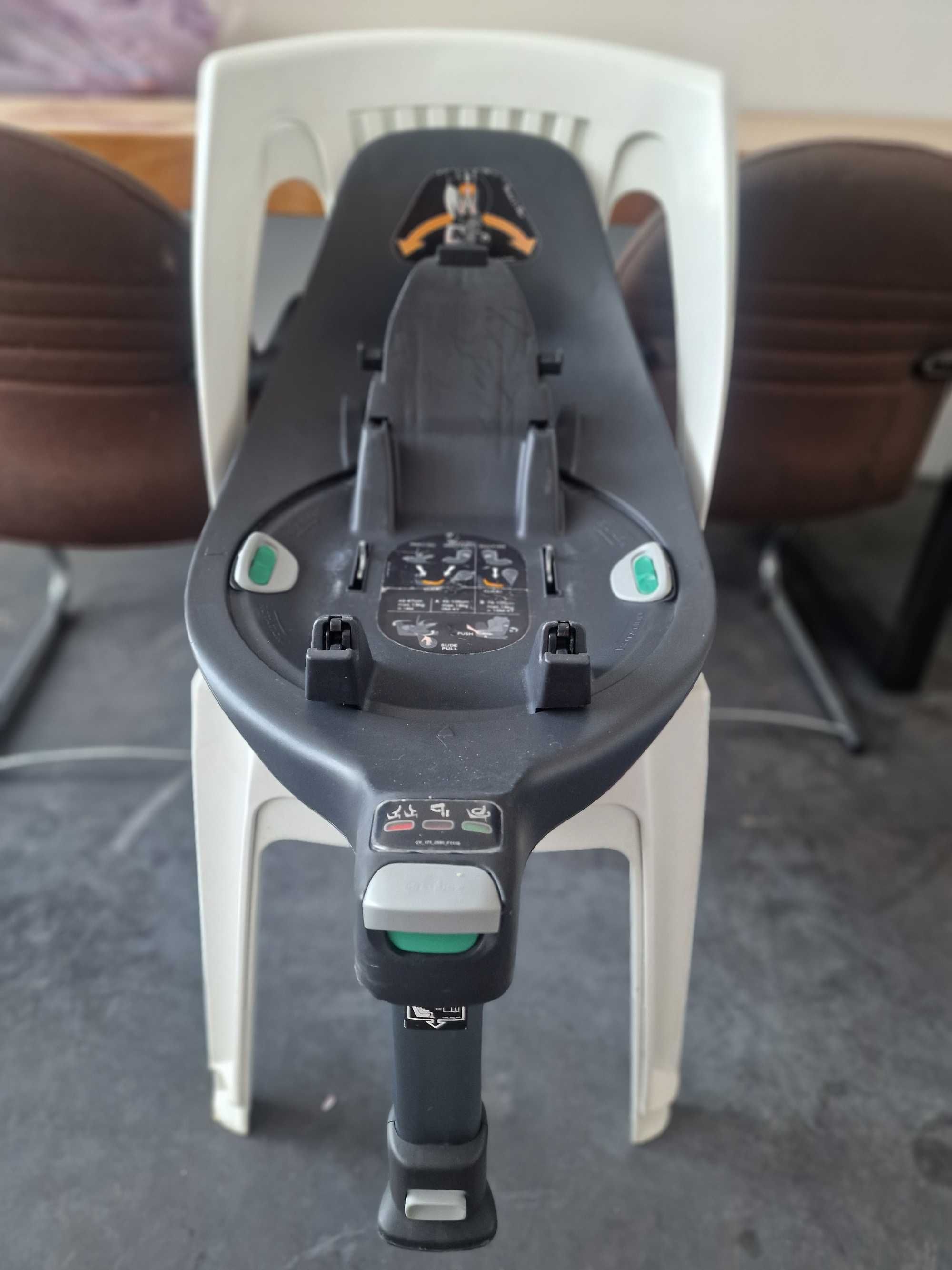 Base Giratória (Isofix) + Cadeira Auto Sirona (Cybex)