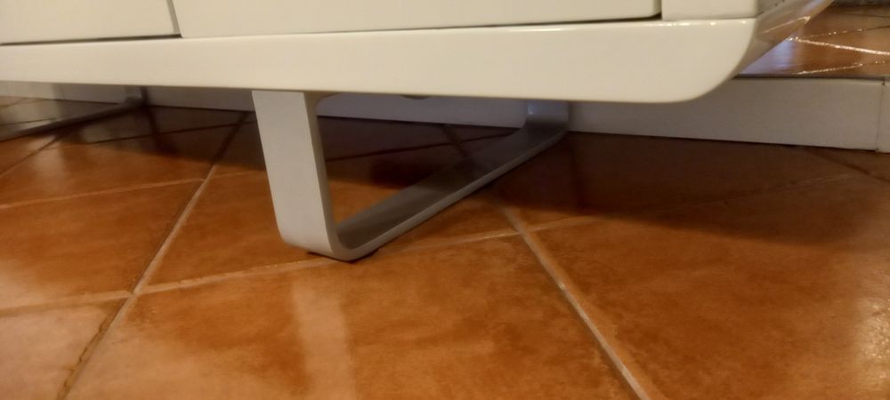 Aparador de sala de jantar branco brilhante