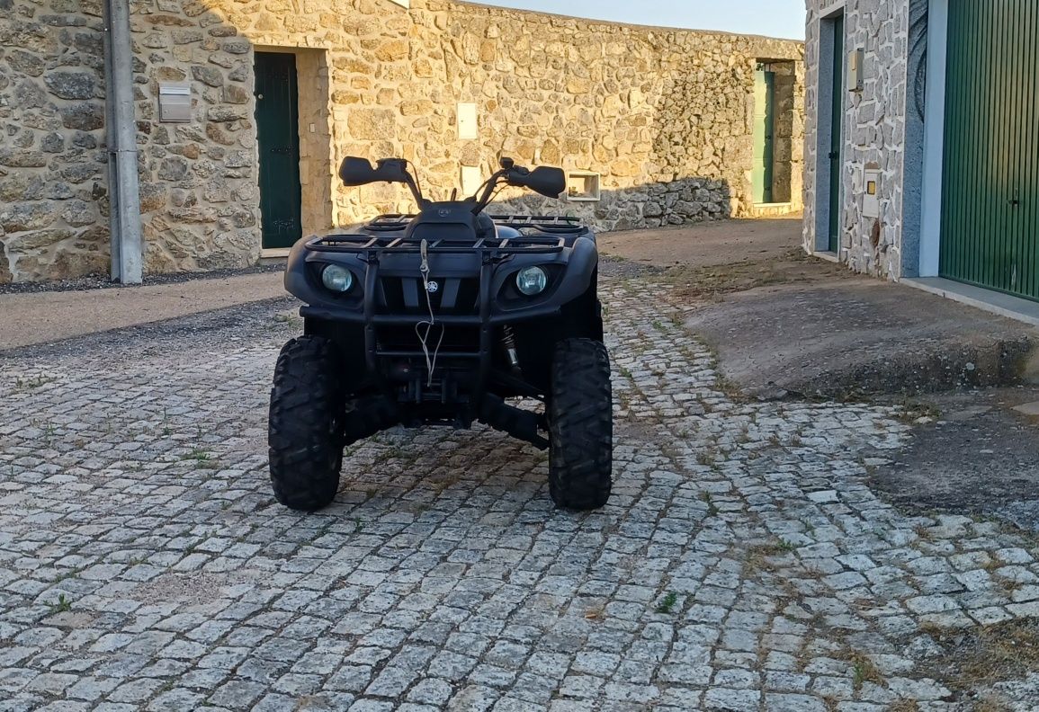 Moto 4 Yamaha  grizzly 660cc 4x4 ano 2005 com poucos km