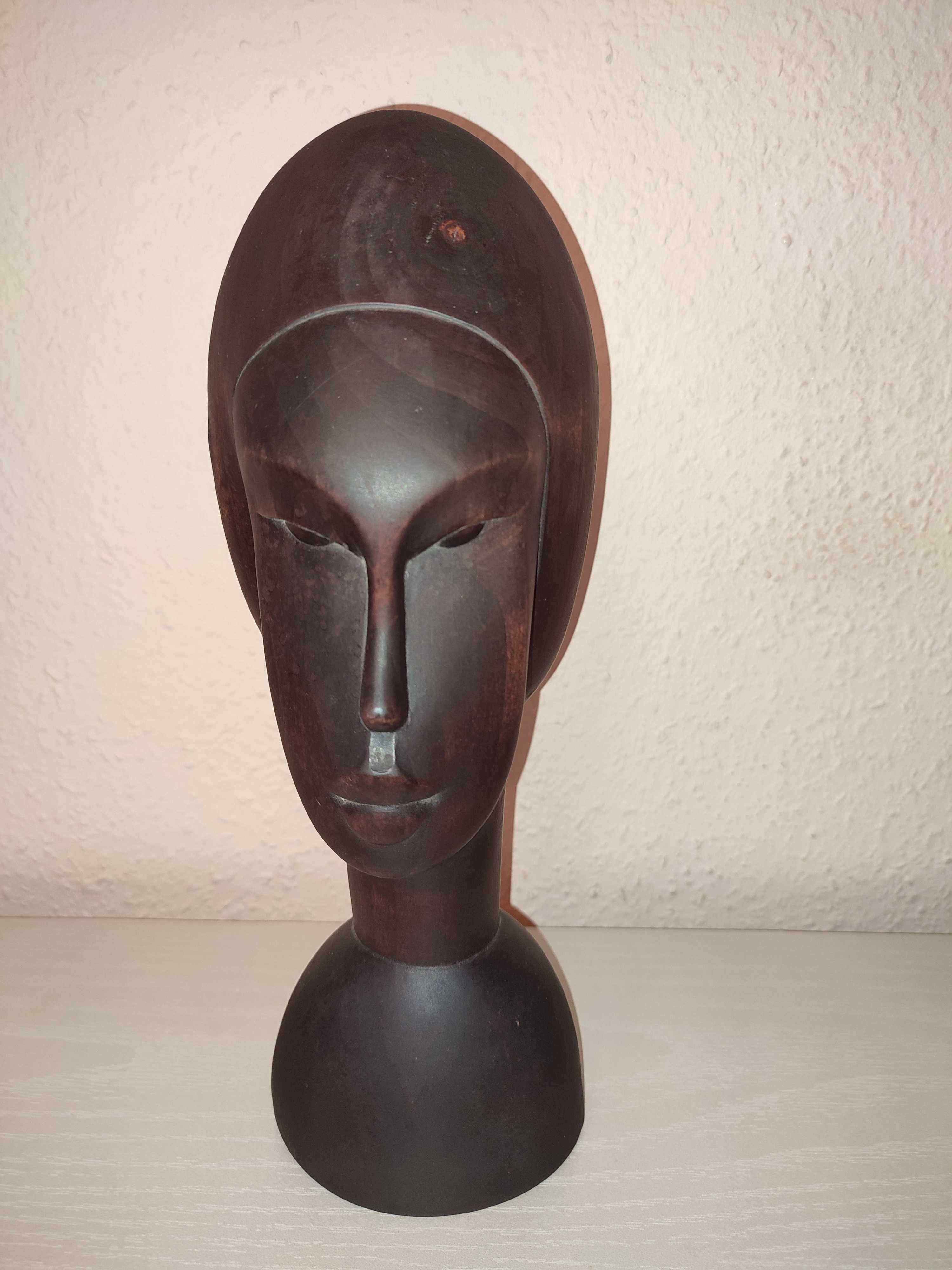 Сувенир из Африки. Деревянная интерьерная статуэтка Девушка-шоколадка.