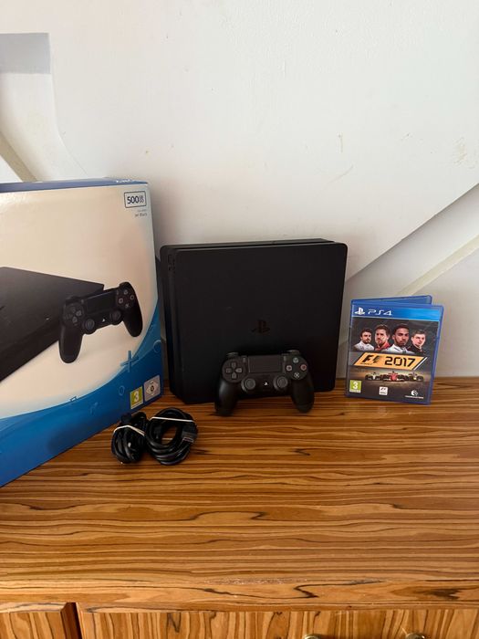 [PS4] Konsola SONY PlayStation 4 Slim + Pad + Gra F1 - Pudełko