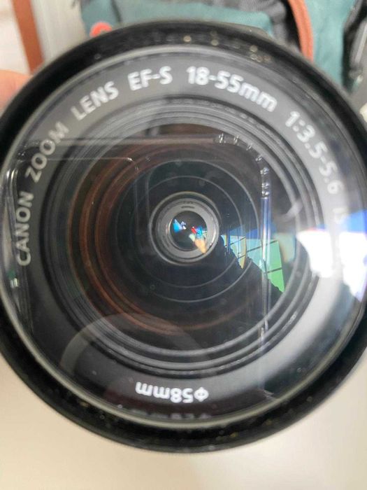 Canon 700D + Lente EF-S 18-55mm f3.5-5.6 IS STM + Grip + Mala