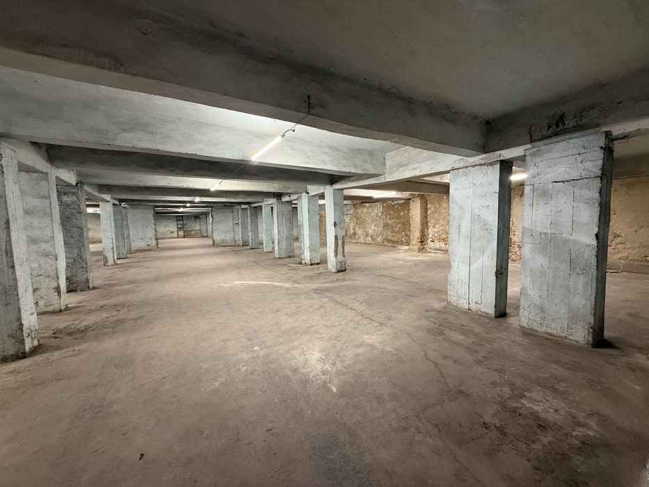 Оренда приміщення 1550м2 підвального типу вільного призначення