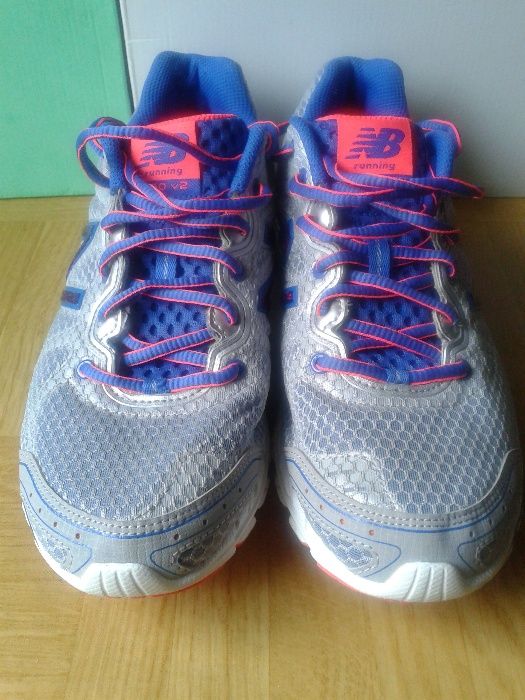 Damskie buty sportowe NEW BALANCE, rozmiar 40,5 - NOWE