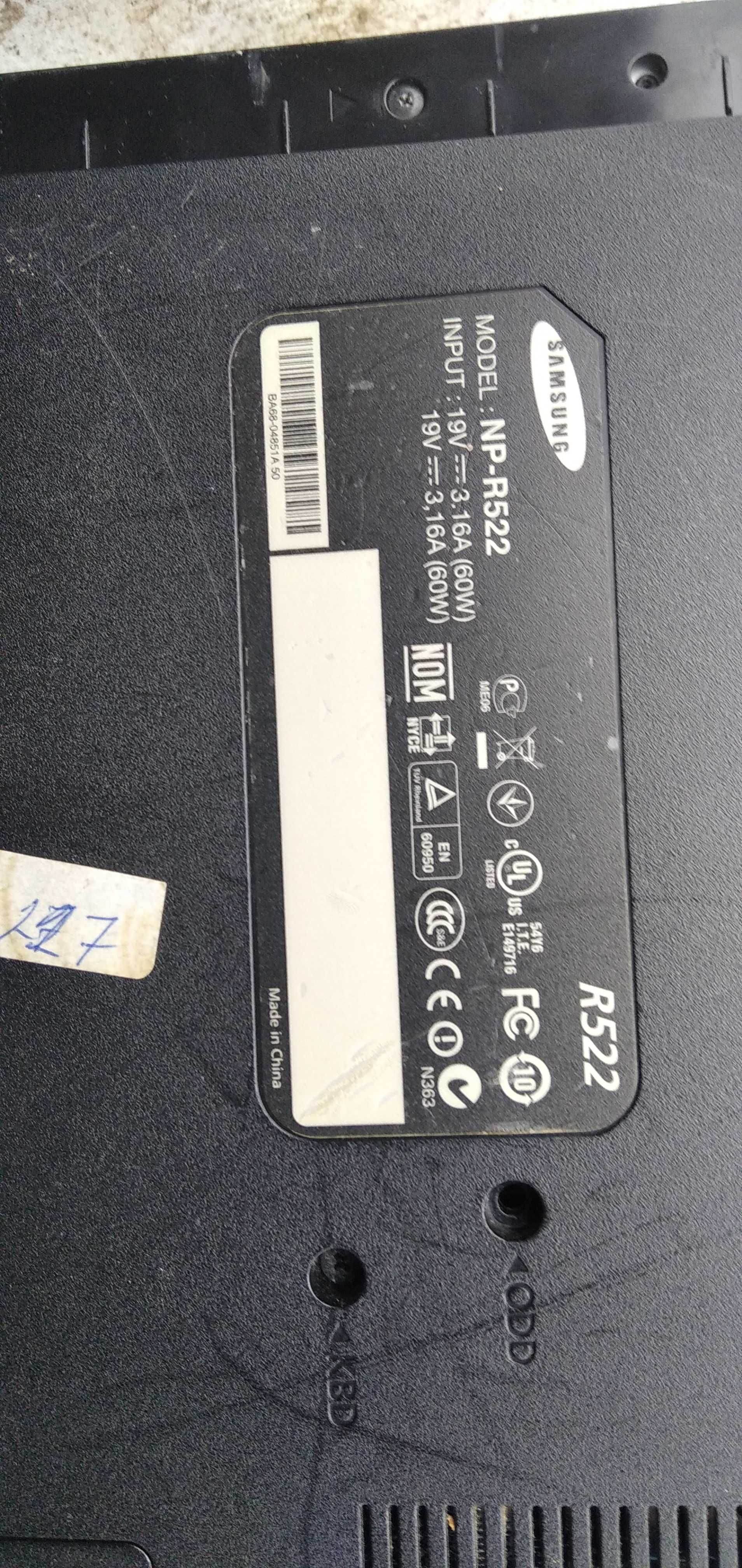 Ноутбук Samsung NP-R522