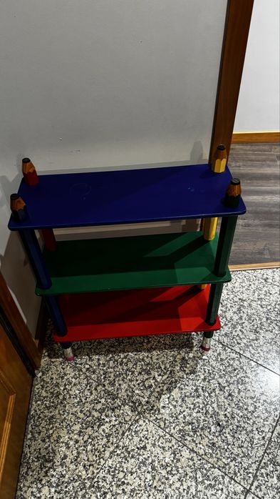 Estante temática infatil