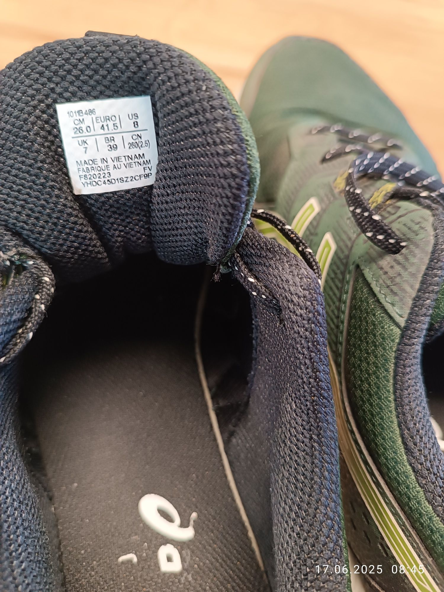 Buty Asics gel venture 9 jak nowe 41.5 26cm