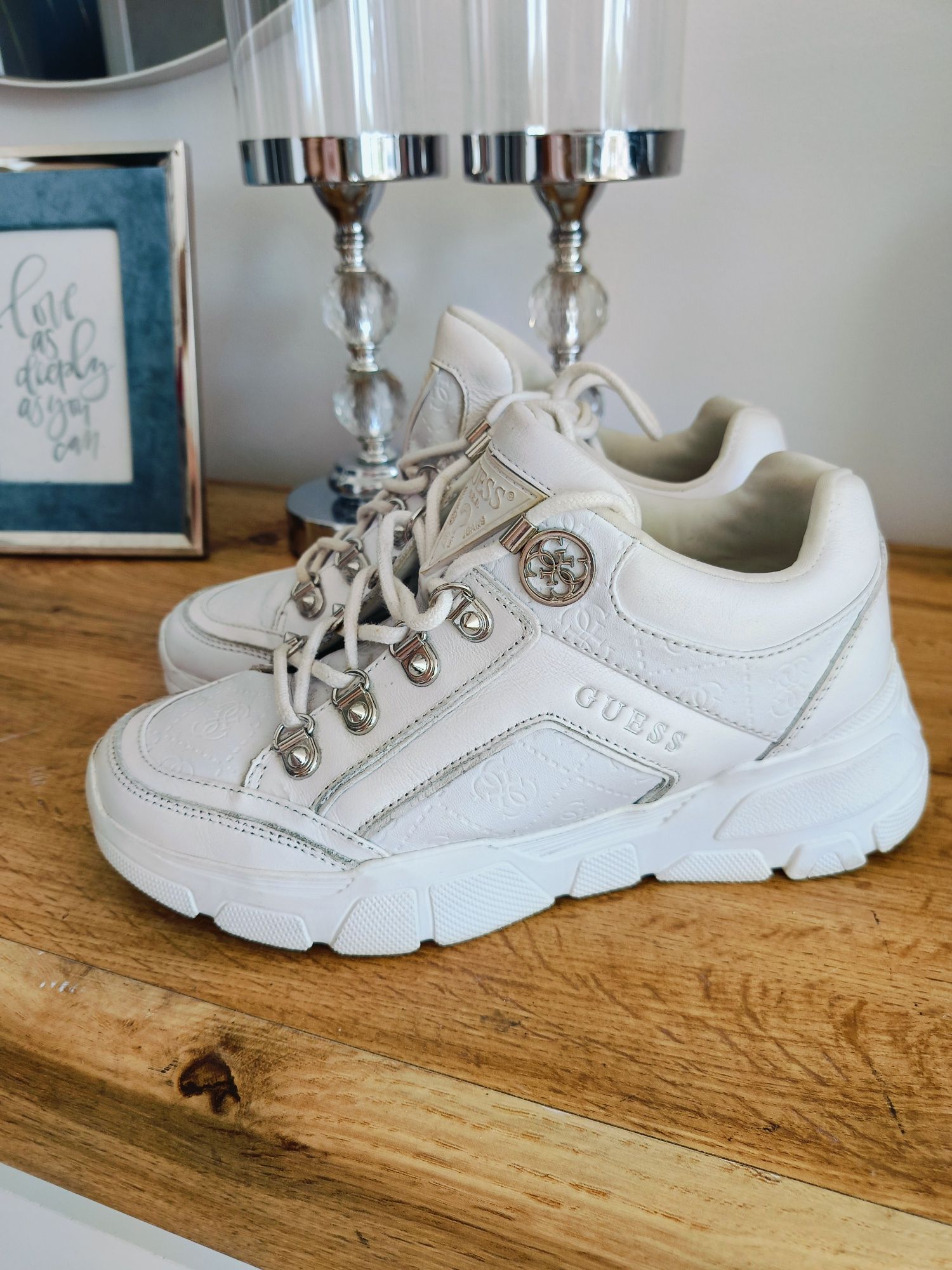 Buty Guess 37 białe sneakers