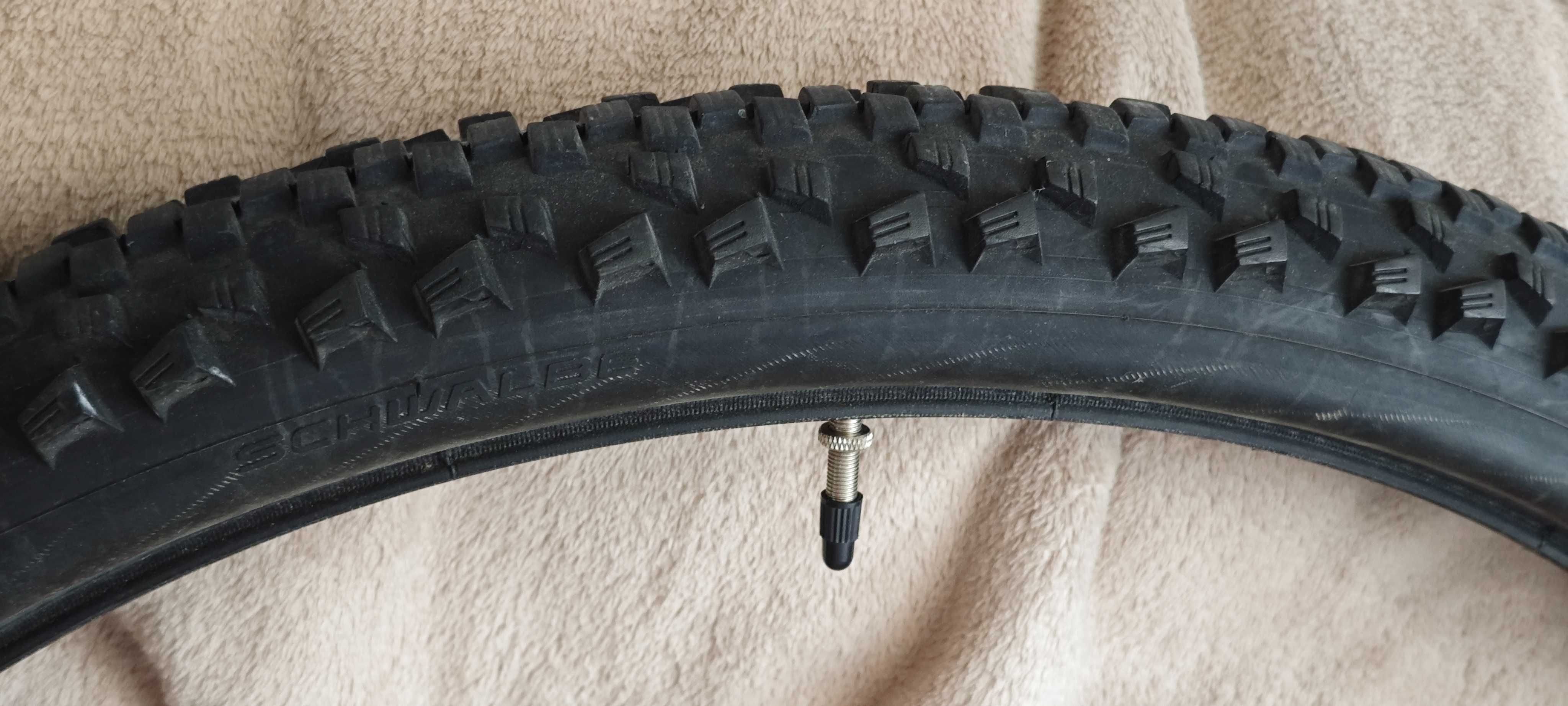 Opona Schwalbe Balck Jack 26x2,25 drut wraz z dętka wętyl presta