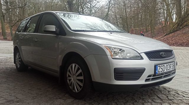 Ford Focus Kombi 1,6 Benzyna - Mały przebieg