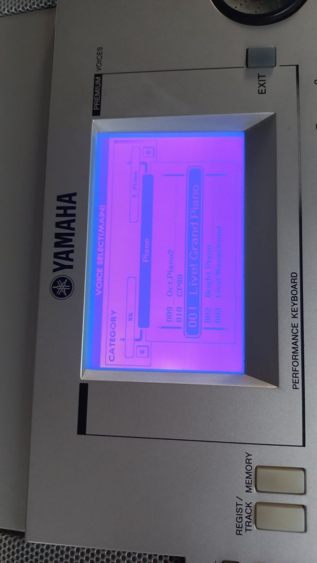 Синтезатор  YAMAHA