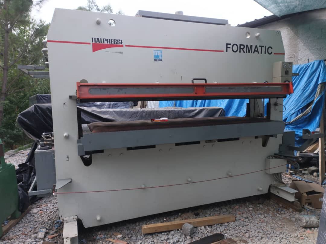 Prensa de folhear INTALPRASSE 210 CMP c/ normativas da CE