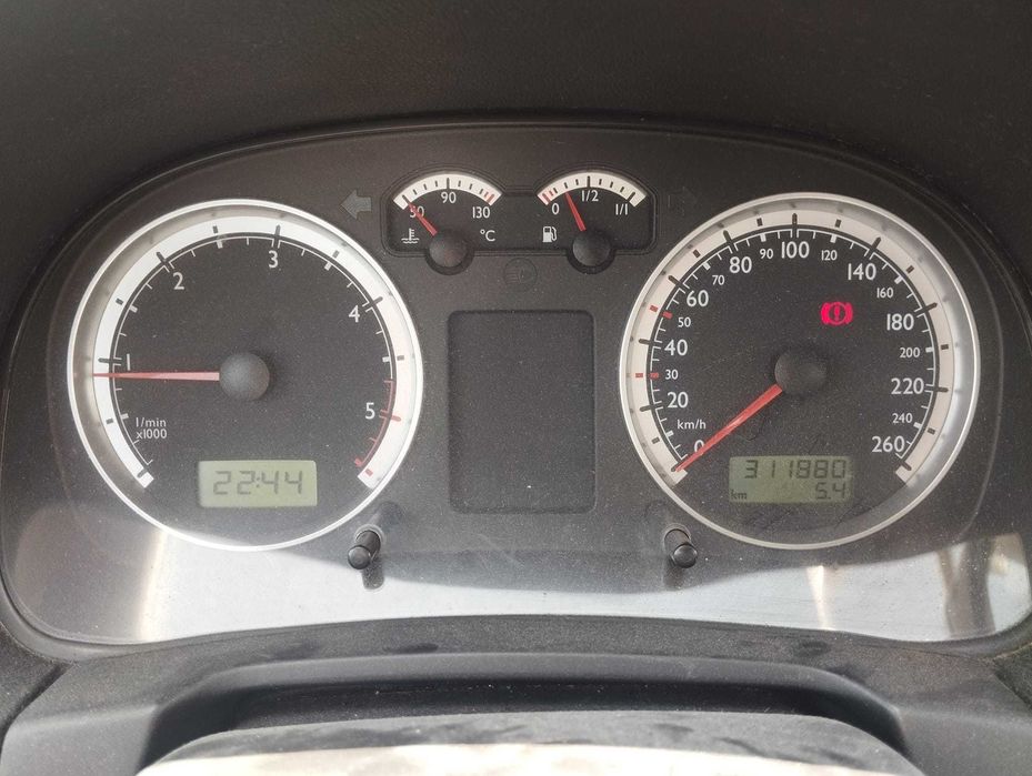 VW Bora 1.9 TDI usado