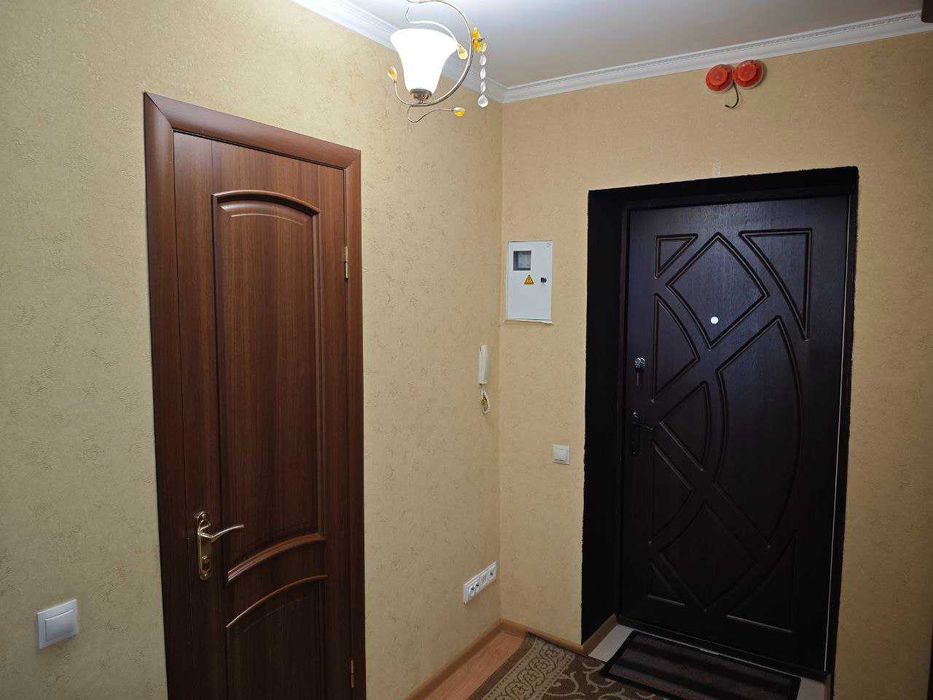 Продаж 1-кімнатної квартири на Озерній  ЖК "Рауш"