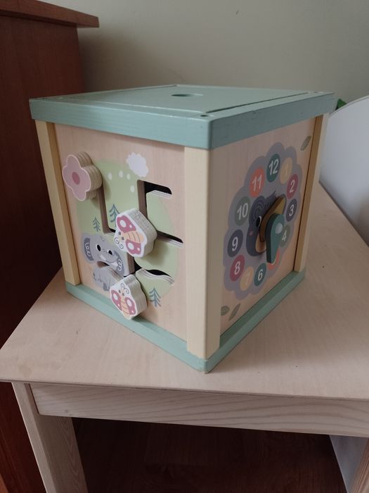 Kostka edukacyjna 18m-cy+