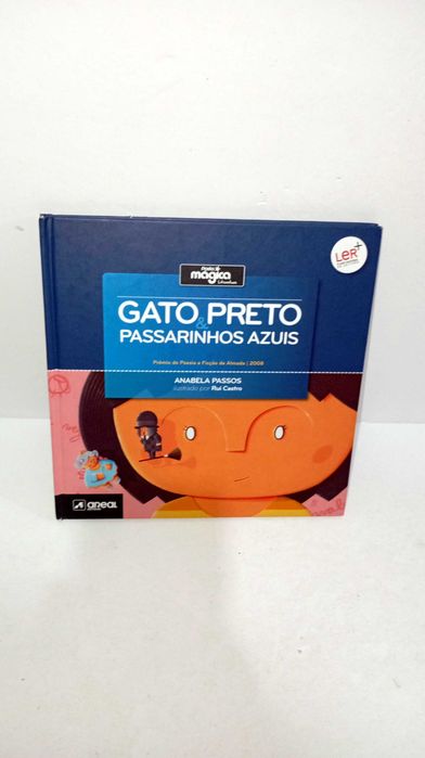 Gato Preto e Passarinhos Azuis
