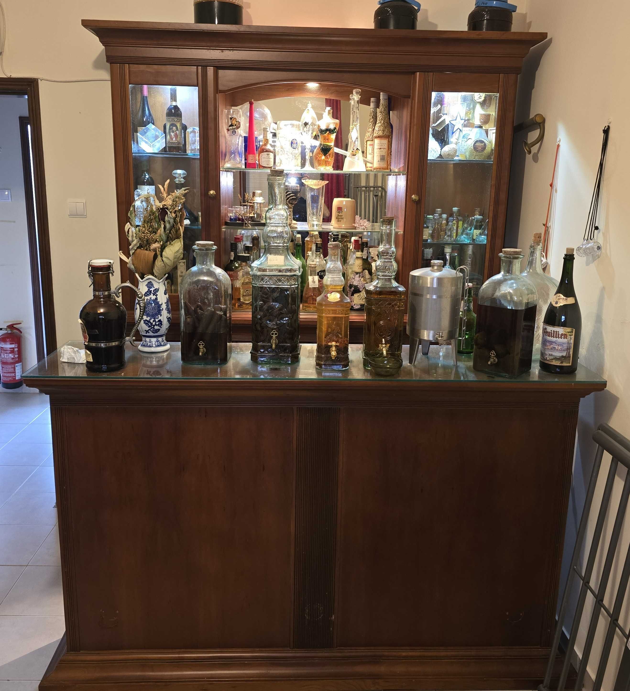 Bar - madeira de cerejeira