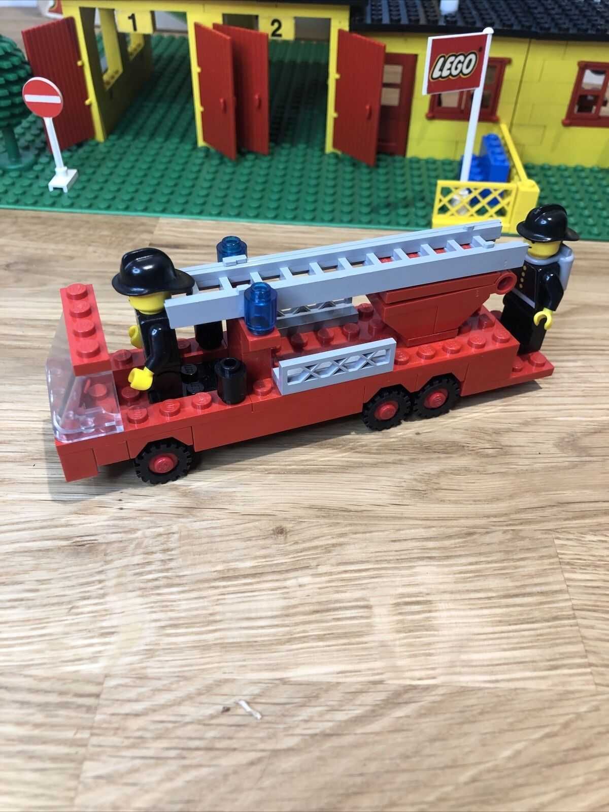 Lego Town 374 - Straż pożarna unikat 1978 rok