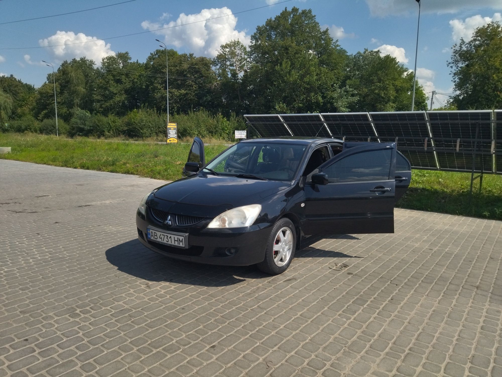 Mitsubishi lancer