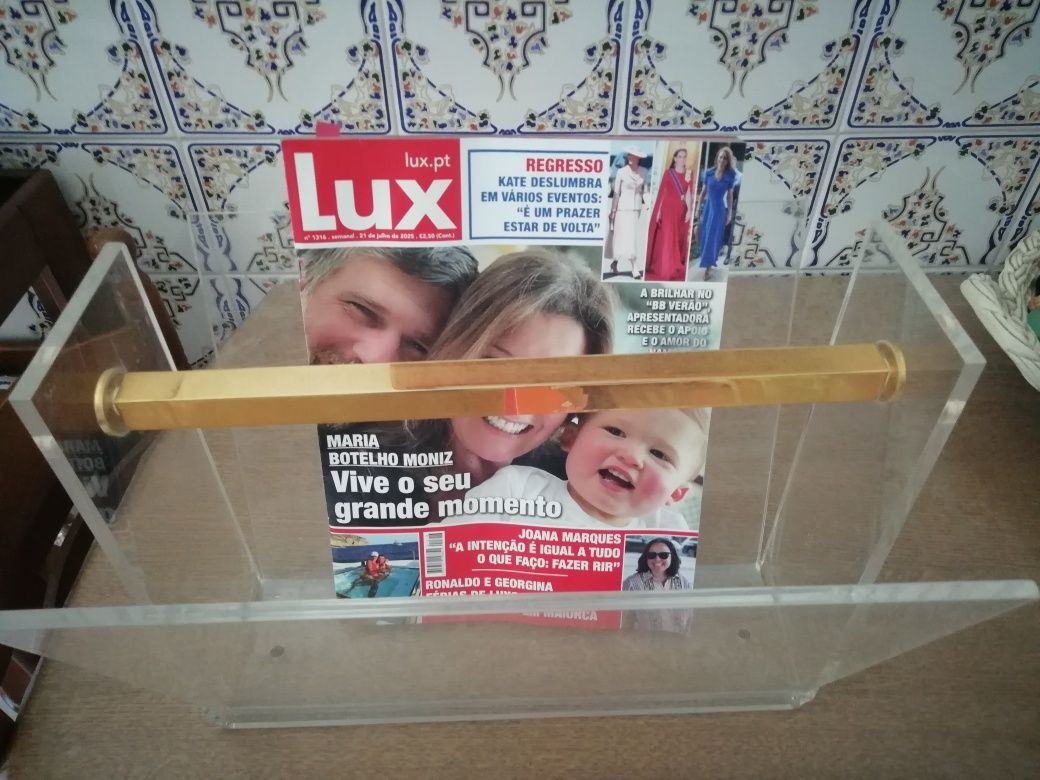 Suporte Para Revistas Em Salas Espera