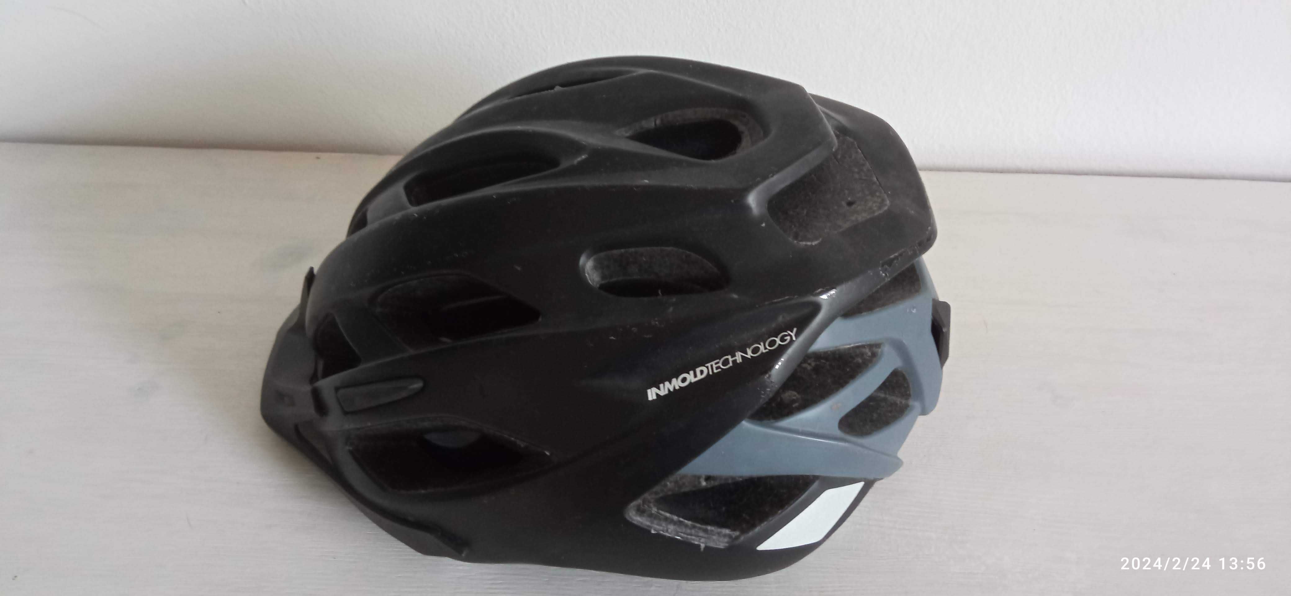 Kask  rowerowy ROCKRIDER MTB 500 czarny. Rozmiar 59-61cm.