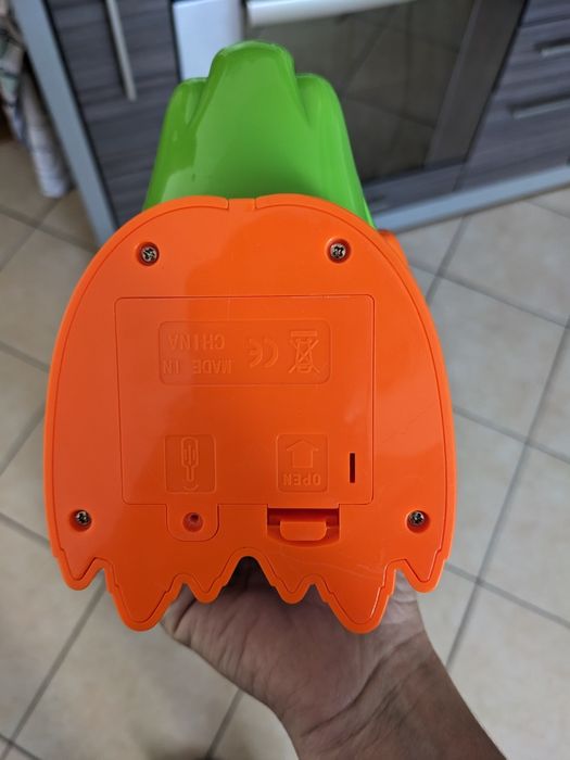 Інтерактивна іграшка папуга