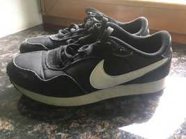 Buty Nike r.39 CN8558-02