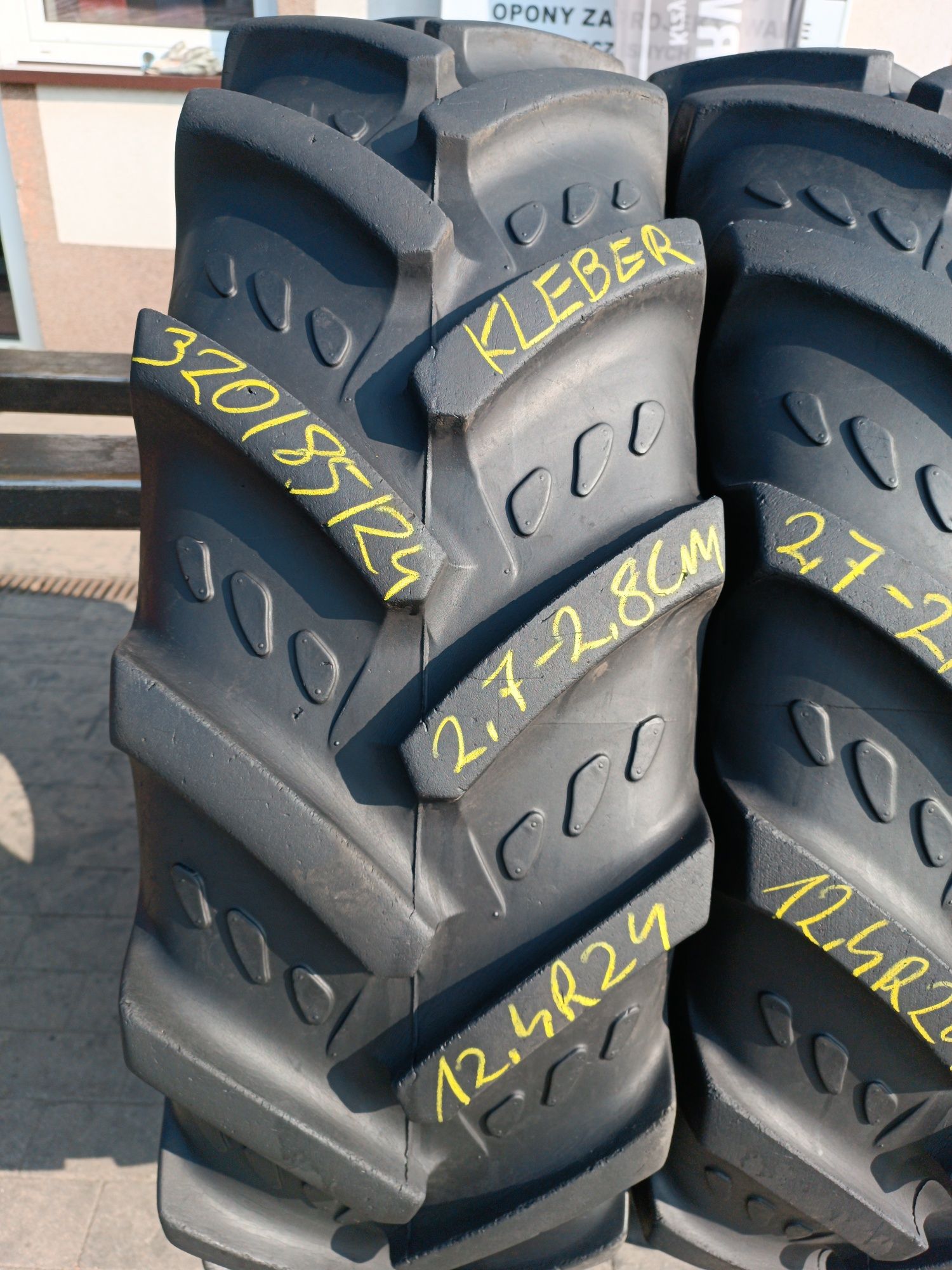 320/85R24 Kleber Traker 12.4R24