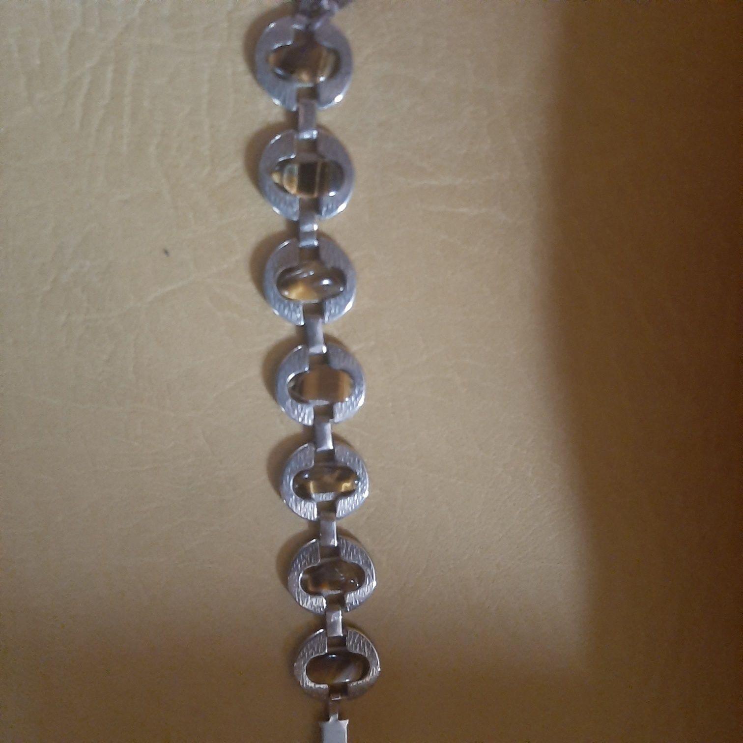 Pulseira vintage com pedras