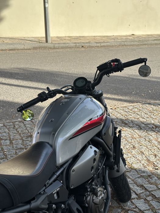Yamaha XSR 700 75cv