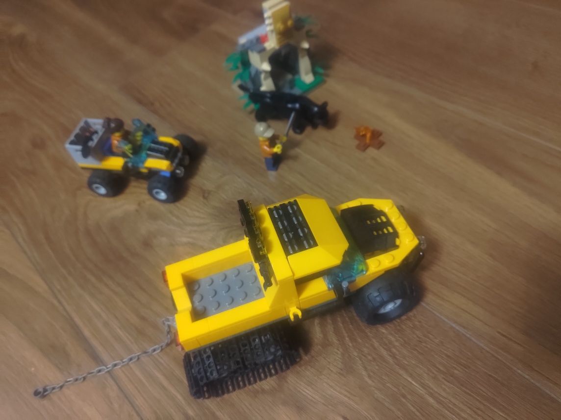 LEGO city  60159  Misja półgąsienicowej terenówki
