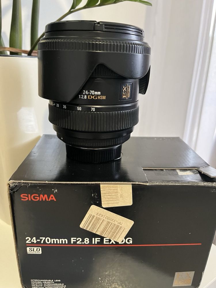 Обʼєктив Sigma 24-70mm f2,8 для Nikon