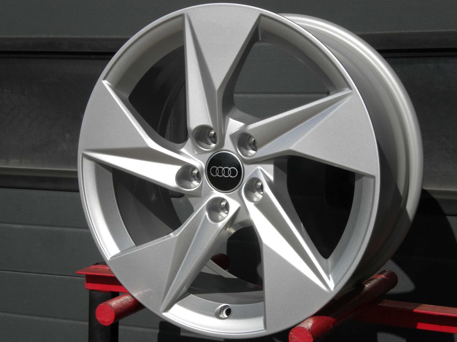 Felgi aluminiowe 17 5x112 oryginał Audi A3 8Y 8V 8P Nowe-Demo