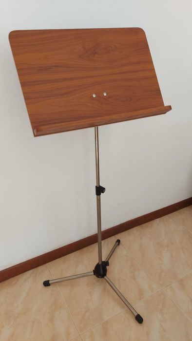 Suporte profissional para partituras – K&M 118/1