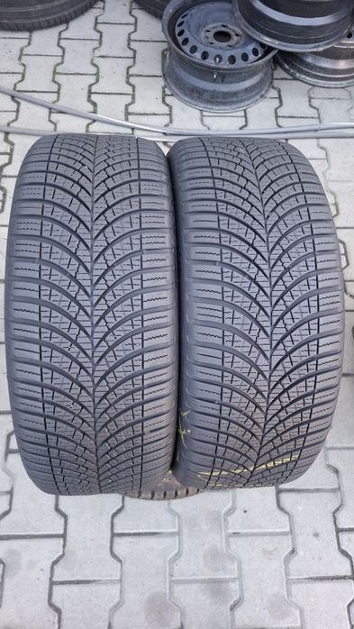 215/45/17 GoodYear Vector4season Gen-3