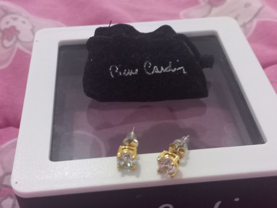 2  Pares Brincos Pierre Cardin Novos