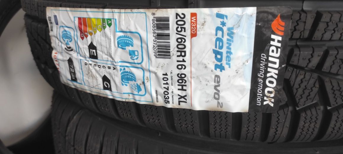 Opony zimowe HANKOOK 205/60/16 NOWE