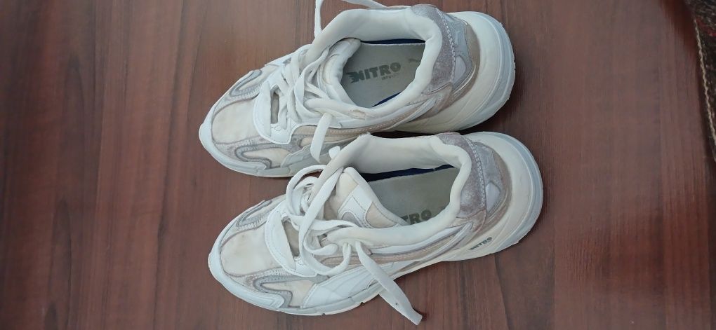 Жіночі кросівки для фітнесу Puma Teveris Nitro Wms 39109501 39 Білі